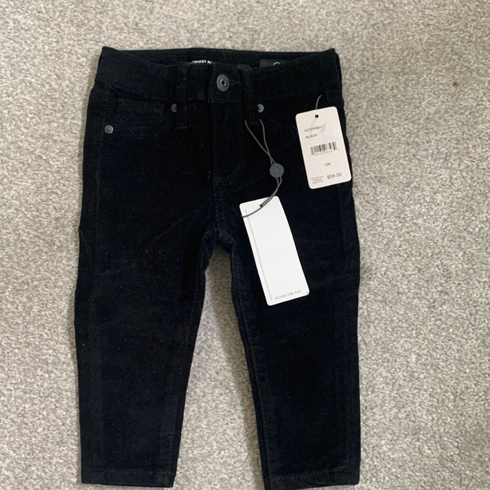 Baby AG velvet skinny pant.